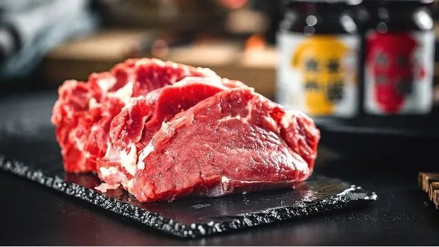正宗易佰福牛肉酱五代非遗百年制酱：夏季冬季暖食推荐